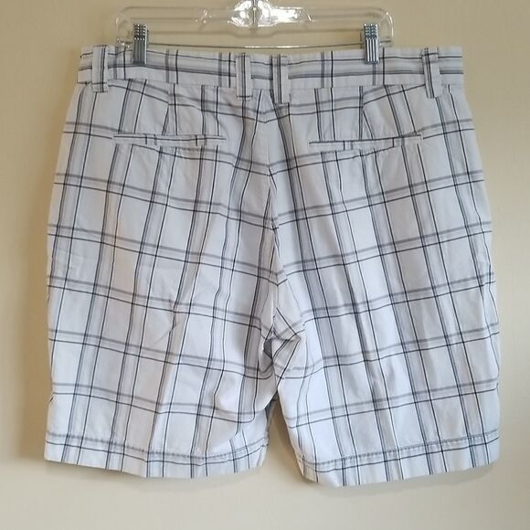Chase Edward Golf Shorts White Sz 38 - Picture 6 of 9